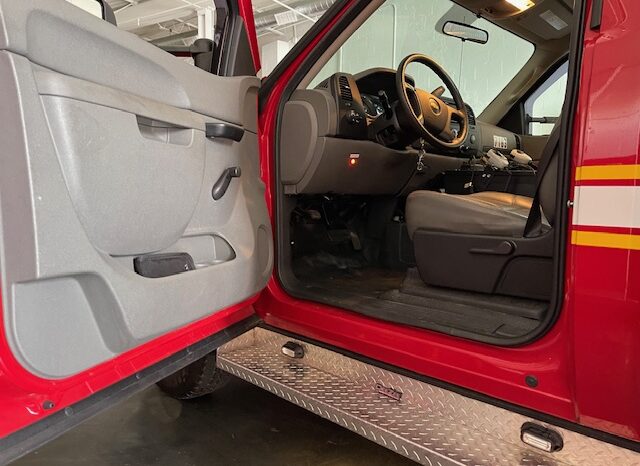 ? FOR SALE – 2010 Chevy Silverado 3500 HD 4×4 – Built by Pierce – Fire Police Rescue ? full