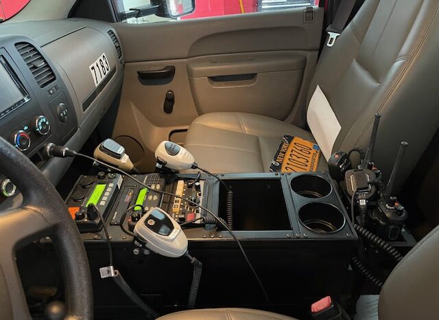 ? FOR SALE – 2010 Chevy Silverado 3500 HD 4×4 – Built by Pierce – Fire Police Rescue ? full