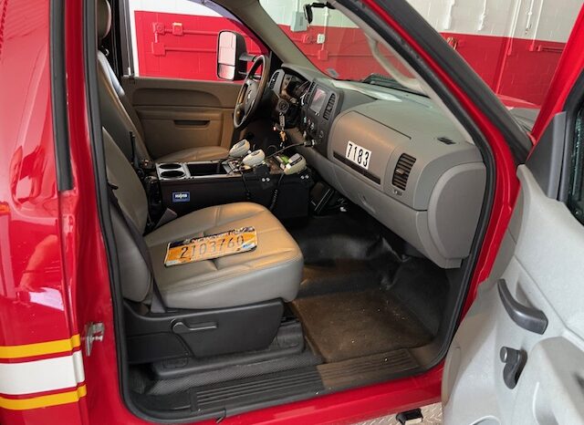 ? FOR SALE – 2010 Chevy Silverado 3500 HD 4×4 – Built by Pierce – Fire Police Rescue ? full