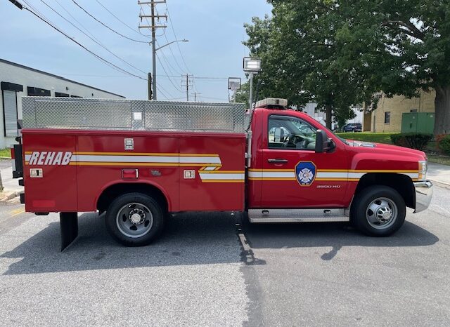 ? FOR SALE – 2010 Chevy Silverado 3500 HD 4×4 – Built by Pierce – Fire Police Rescue ? full