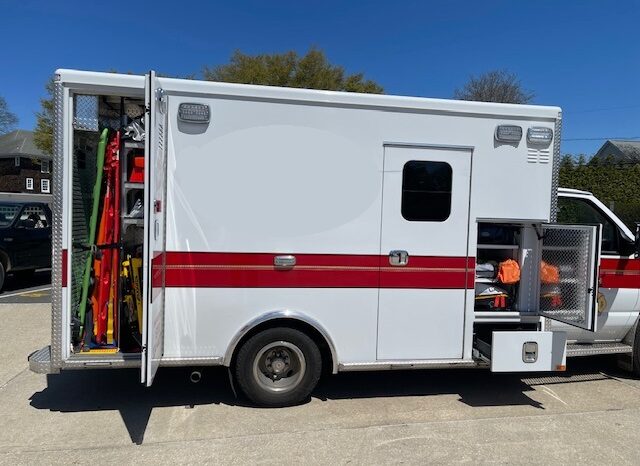 ? 2016 Ford E450 Super Duty AEV Type III Ambulance – ONLY 31K MILES full