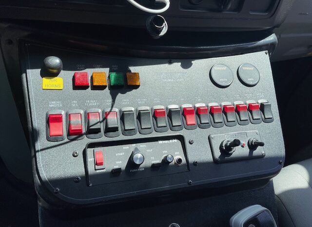 2017 Ford E450 Super Duty AEV Type III Ambulance – ONLY 35K MILES full