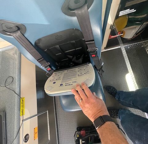 ? 2016 Ford E450 Super Duty AEV Type III Ambulance – ONLY 31K MILES full