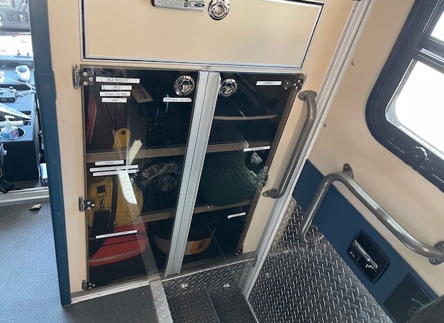 2017 Ford E450 Super Duty AEV Type III Ambulance – ONLY 35K MILES full