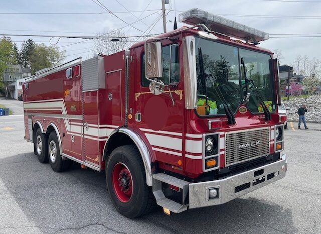  1999 Mack / KME Tanker-Pumper – 2,250 Gallon / 500 GPM – ONLY 10K MILES  full
