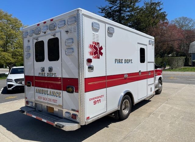 ? 2016 Ford E450 Super Duty AEV Type III Ambulance – ONLY 31K MILES full