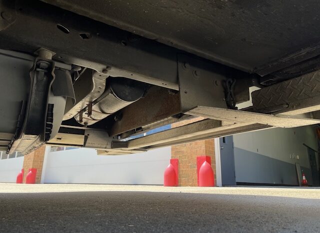 2017 Ford E450 Super Duty AEV Type III Ambulance – ONLY 35K MILES full