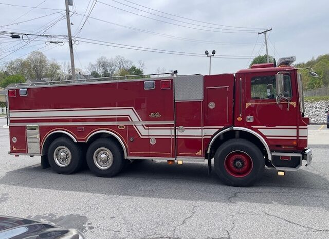  1999 Mack / KME Tanker-Pumper – 2,250 Gallon / 500 GPM – ONLY 10K MILES  full