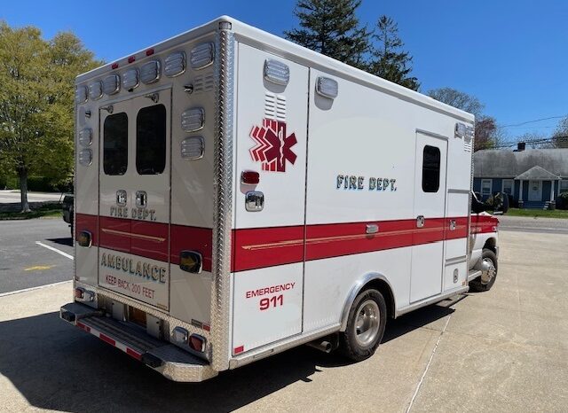 2017 Ford E450 Super Duty AEV Type III Ambulance – ONLY 35K MILES full