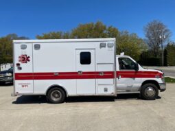 ? 2016 Ford E450 Super Duty AEV Type III Ambulance – ONLY 31K MILES full