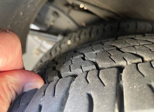 2017 Ford E450 Super Duty AEV Type III Ambulance – ONLY 35K MILES full