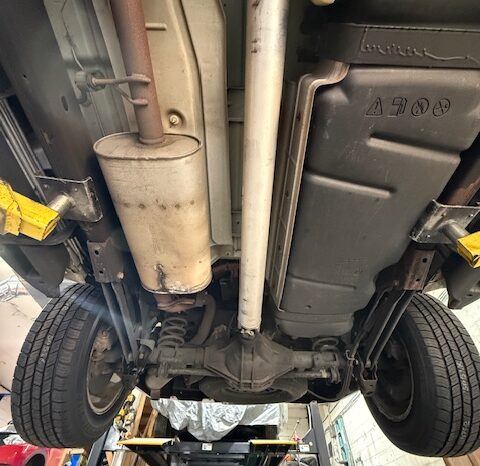 2015 CHEVY SUBURBAN LTZ 4X4 COMMAND VEHICLE – FULLY EQUIPPED full