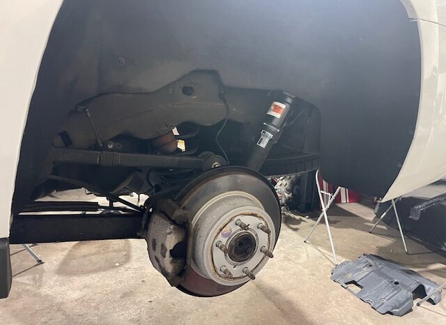 2015 CHEVY SUBURBAN LTZ 4X4 COMMAND VEHICLE – FULLY EQUIPPED full