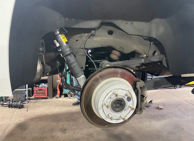 2015 CHEVY SUBURBAN LTZ 4X4 COMMAND VEHICLE – FULLY EQUIPPED full