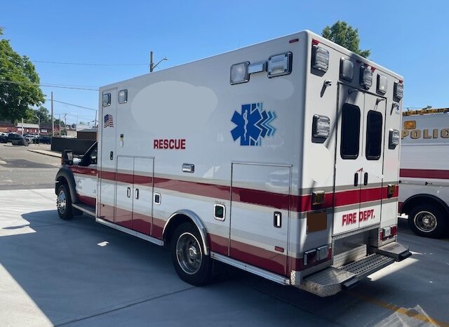 FOR SALE: 2015 Ford F450 Super Duty 4×4 PL Custom Type 1 Ambulance full