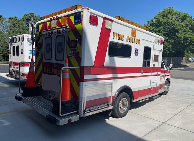 FOR SALE: 1999 FORD E450 SUPER DUTY WHEELED COACH FIRE POLICE AMBULANCE full