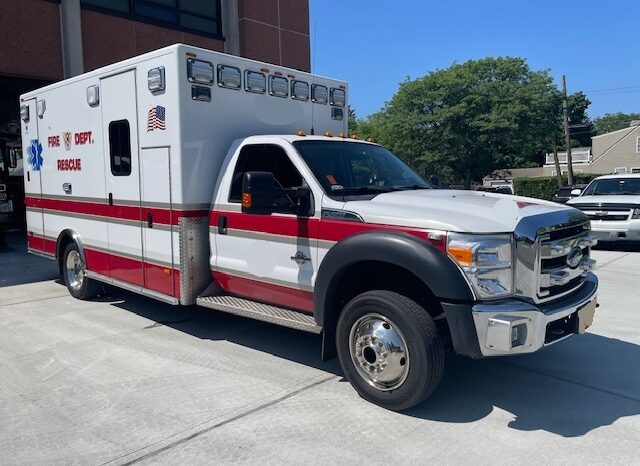 FOR SALE: 2015 Ford F450 Super Duty 4×4 PL Custom Type 1 Ambulance full