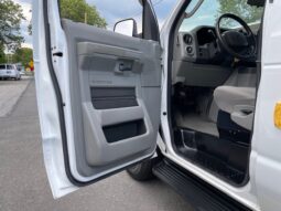 FOR SALE: 2009 Ford E-350 Super Duty XLT Extended – 15 Passenger Van 31k Miles  full
