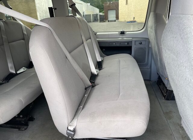 FOR SALE: 2009 Ford E-350 Super Duty XLT Extended – 15 Passenger Van 31k Miles  full