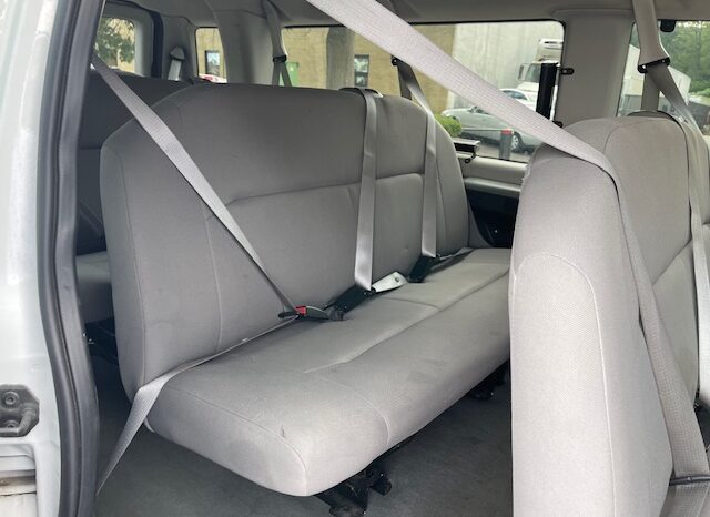 FOR SALE: 2009 Ford E-350 Super Duty XLT Extended – 15 Passenger Van 31k Miles  full