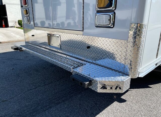 2024 FORD F-350 SUPER DUTY XLT 4×4 AEV TYPE 1 ETA REMOUNT AMBULANCE full