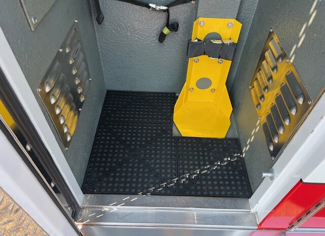 2025 Ford F-550 Super Duty XLT 4×4 Lifeline Type 1 SIV Remount Ambulance  full