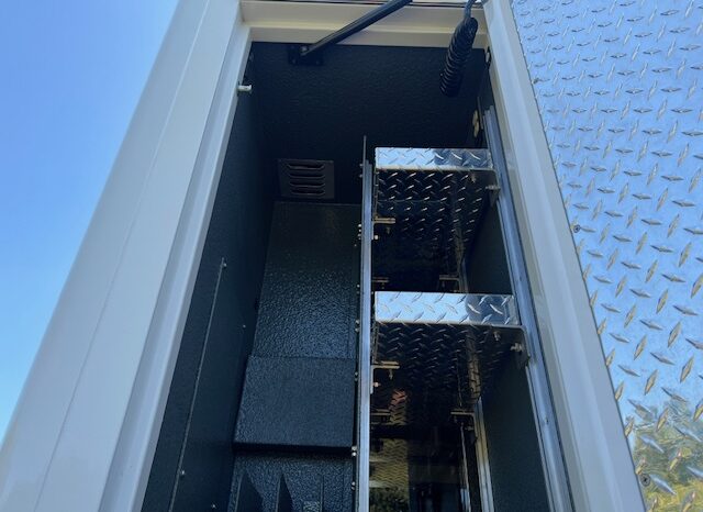 2025 Ford F-550 Super Duty XLT 4×4 Lifeline Type 1 SIV Remount Ambulance  full