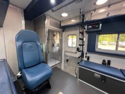 2025 Ford F-550 Super Duty XLT 4×4 Lifeline Type 1 SIV Remount Ambulance  full