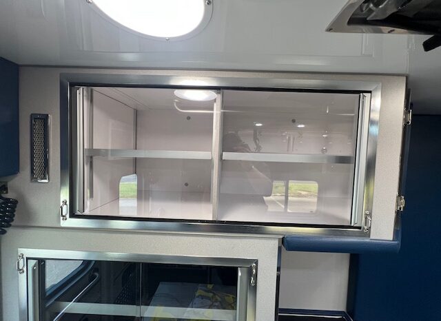 2025 Ford F-550 Super Duty XLT 4×4 Lifeline Type 1 SIV Remount Ambulance  full