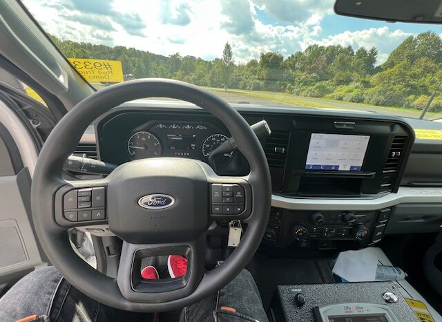 2025 Ford F-550 Super Duty XLT 4×4 Lifeline Type 1 SIV Remount Ambulance  full