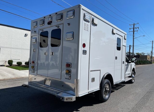 2024 FORD F-350 SUPER DUTY XLT 4×4 AEV TYPE 1 ETA REMOUNT AMBULANCE full