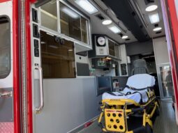 2003 International 4300 / DT466 – PL Custom Medium Duty Ambulance full