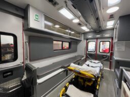 2003 International 4300 / DT466 – PL Custom Medium Duty Ambulance full