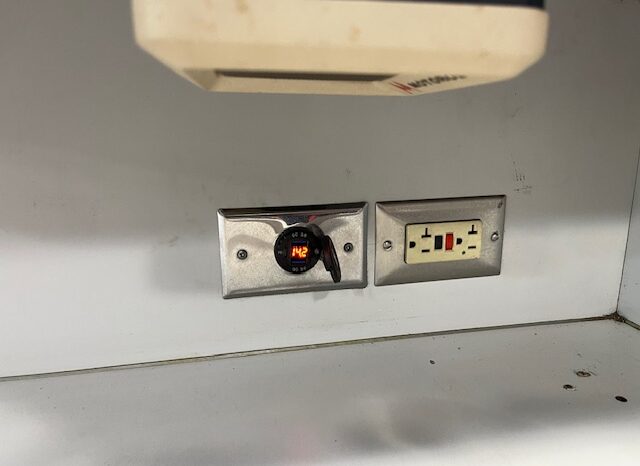 2003 International 4300 / DT466 – PL Custom Medium Duty Ambulance full