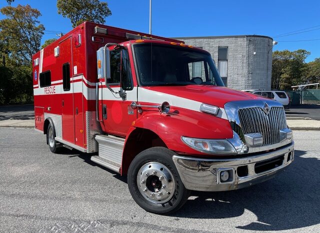 2003 International 4300 / DT466 – PL Custom Medium Duty Ambulance full