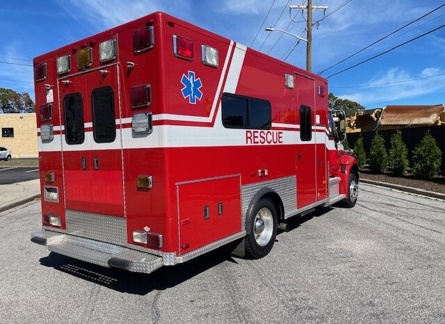 2003 International 4300 / DT466 – PL Custom Medium Duty Ambulance full