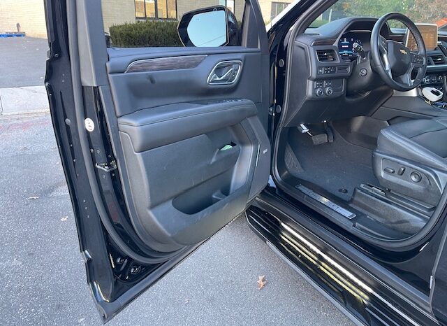 2024 Chevy Suburban LT 4×4 – Command / District / Official Vehicle full