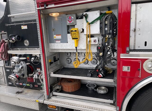 2007 KME Predator Rescue Pumper |  Hale 2,000 GPM Pump | 1,000 Gallon Tank | Cummins 525 HP | Low Miles full