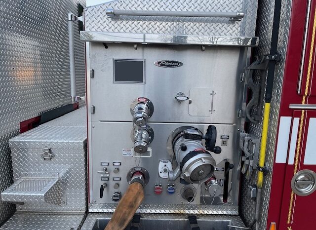  2007 PIERCE DASH COMMERCIAL 4-DOOR PUMPER  1,500 GPM Waterous Pump | 750 Gallon Tank | Detroit Series 60 | ONLY 32K Miles  full