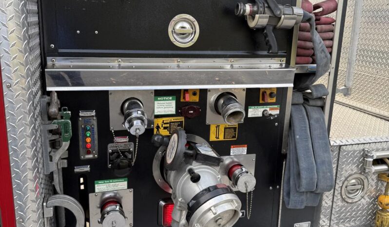 2007 KME Predator Rescue Pumper |  Hale 2,000 GPM Pump | 1,000 Gallon Tank | Cummins 525 HP | Low Miles full