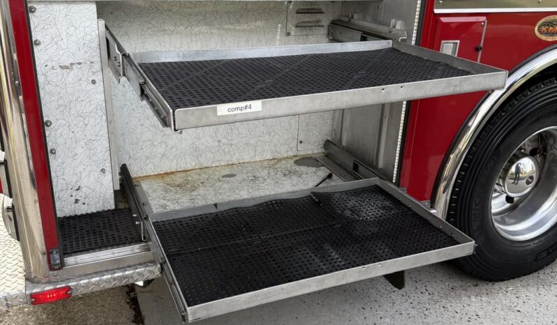 2007 KME Predator Rescue Pumper |  Hale 2,000 GPM Pump | 1,000 Gallon Tank | Cummins 525 HP | Low Miles full