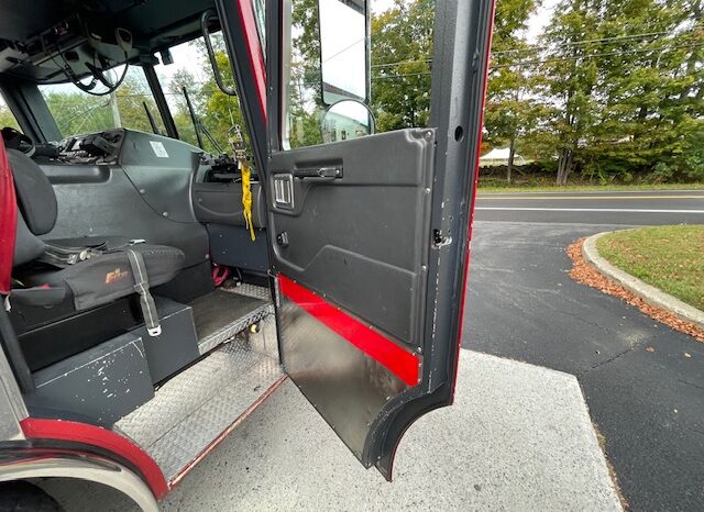 2007 KME Predator Rescue Pumper |  Hale 2,000 GPM Pump | 1,000 Gallon Tank | Cummins 525 HP | Low Miles full