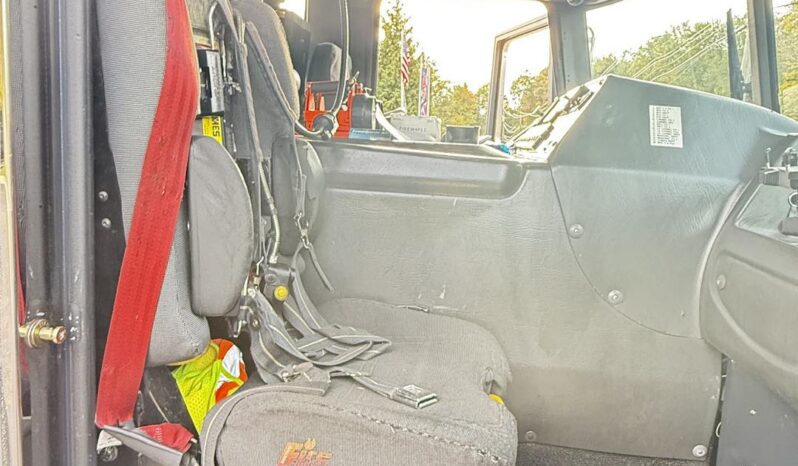 2007 KME Predator Rescue Pumper |  Hale 2,000 GPM Pump | 1,000 Gallon Tank | Cummins 525 HP | Low Miles full