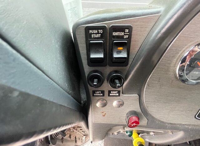 2007 KME Predator Rescue Pumper |  Hale 2,000 GPM Pump | 1,000 Gallon Tank | Cummins 525 HP | Low Miles full