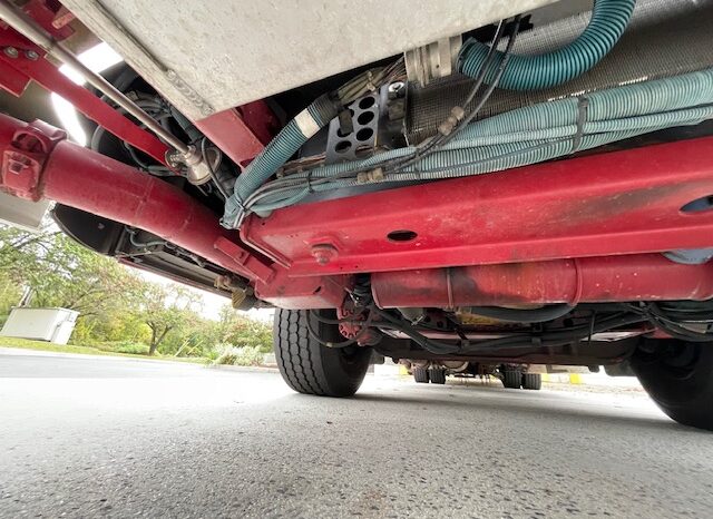 2007 KME Predator Rescue Pumper |  Hale 2,000 GPM Pump | 1,000 Gallon Tank | Cummins 525 HP | Low Miles full