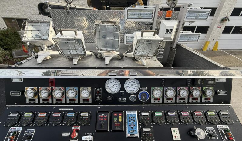 2007 KME Predator Rescue Pumper |  Hale 2,000 GPM Pump | 1,000 Gallon Tank | Cummins 525 HP | Low Miles full