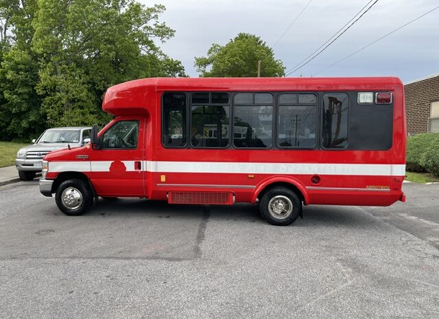 2008 Ford E-450 Super Duty XLT Aerotech Luxury Rehab / Crew Transport Bus  full