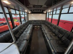 2008 Ford E-450 Super Duty XLT Aerotech Luxury Rehab / Crew Transport Bus  full