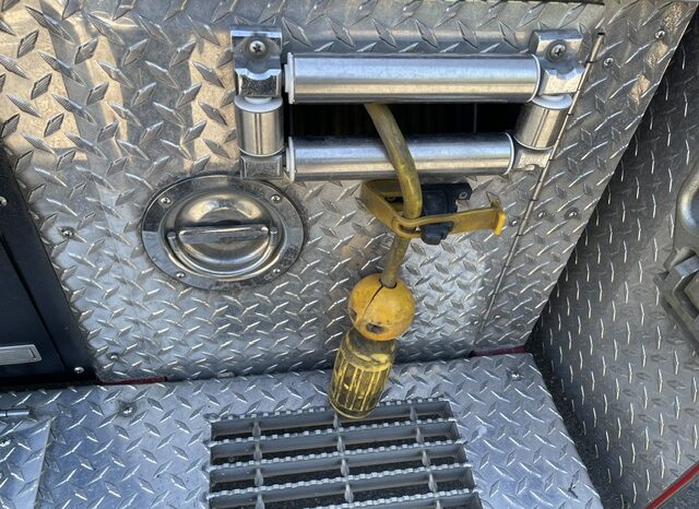  2007 KME Predator Rescue Pumper – 1,000 Gallon / 2,000 GPM  full