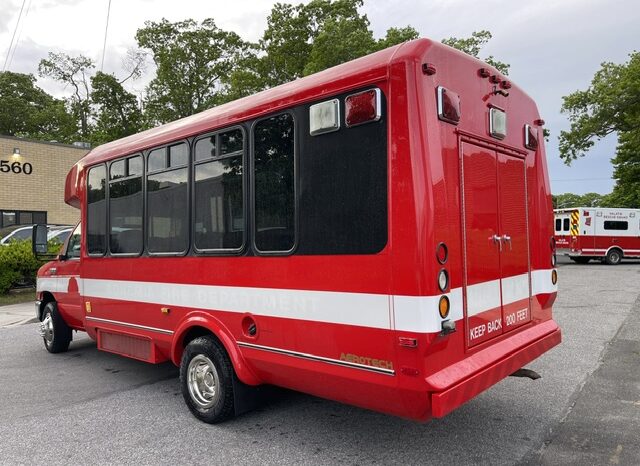 2008 Ford E-450 Super Duty XLT Aerotech Luxury Rehab / Crew Transport Bus  full